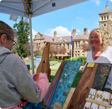 Local Markers & Stallholders